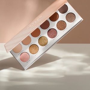 Morphe x Jaclyn Hill eyeshadow palette